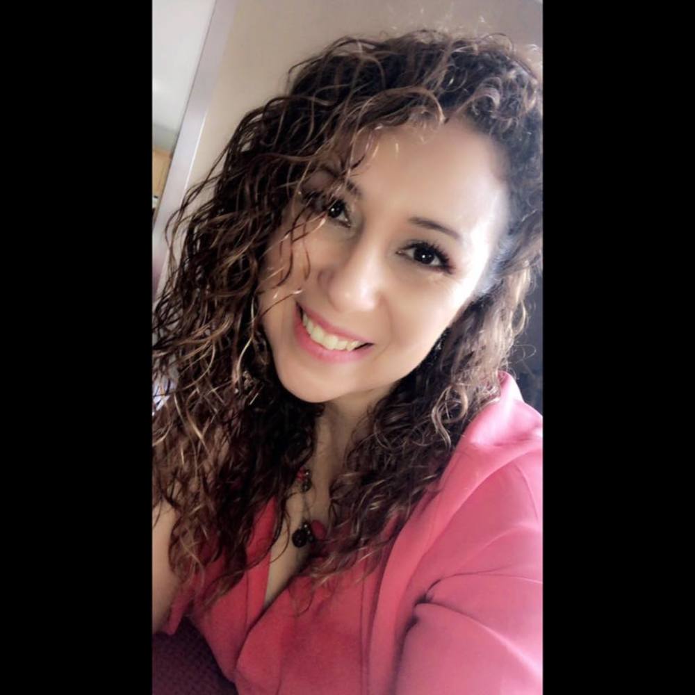 Meet your Posher, Elizabeth